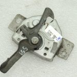 Suzuki Jimny III motora pārsega slēdzene 82110-81A13