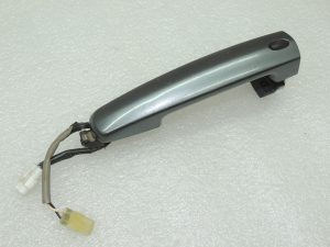 Suzuki Grand Vitara III ārējā bagāžnieka durvju rokturis bez atslēgas pelēks 82810-63821-ZDL