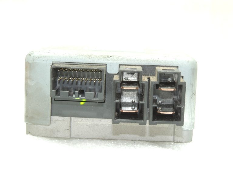 Suzuki SX4 vadības bloks 3872079J40