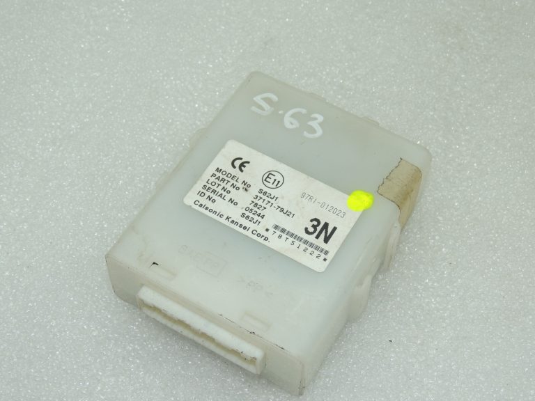 Suzuki SX4 Bezatslēgu vadības bloks 3717179J23