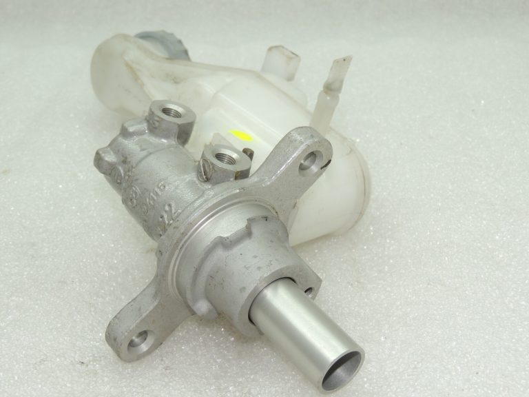 OEM Suzuki SX4 bremžu galvenais cilindrs 51100-79J00