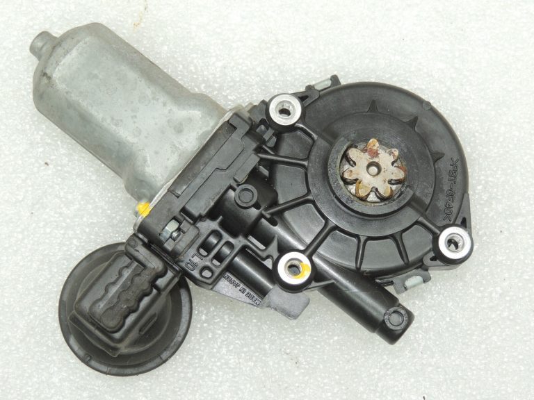 Suzuki Swift Mk1 dzinēja logu regulators priekšējais kreisais 83440-63J50