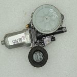 Suzuki Swift Mk1 dzinēja logu regulators priekšējais labais 83410-63J50