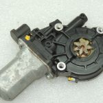 Suzuki SX4 Mk2 dzinēja logu regulators priekšējais labais 83560-63J01