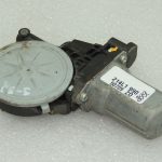 Suzuki SX4 Mk2 dzinēja logu regulators priekšējais labais 83560-63J01