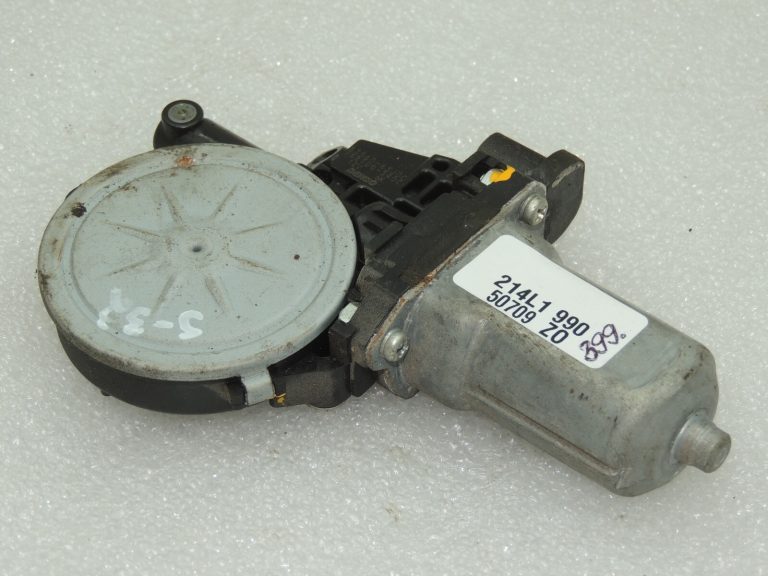 Suzuki SX4 Mk2 dzinēja logu regulators priekšējais labais 83560-63J01