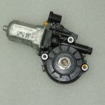 Suzuki Grand Vitara Mk3 aizmugurējais kreisais loga regulators 83502-65J00