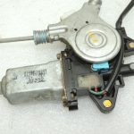 Suzuki Grand Vitara Mk2 Logu regulatora motors priekšējais kreisais 83402-65D10