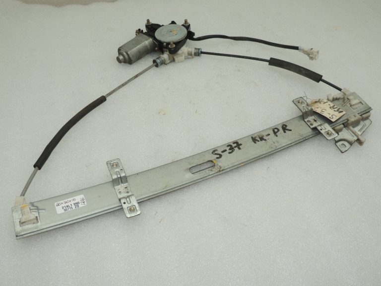 Suzuki Grand Vitara Mk2 Logu regulatora motors priekšējais kreisais 83402-65D10