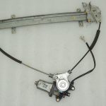 Suzuki Grand Vitara Mk2 Logu regulatora motors priekšējais kreisais 83402-65D10