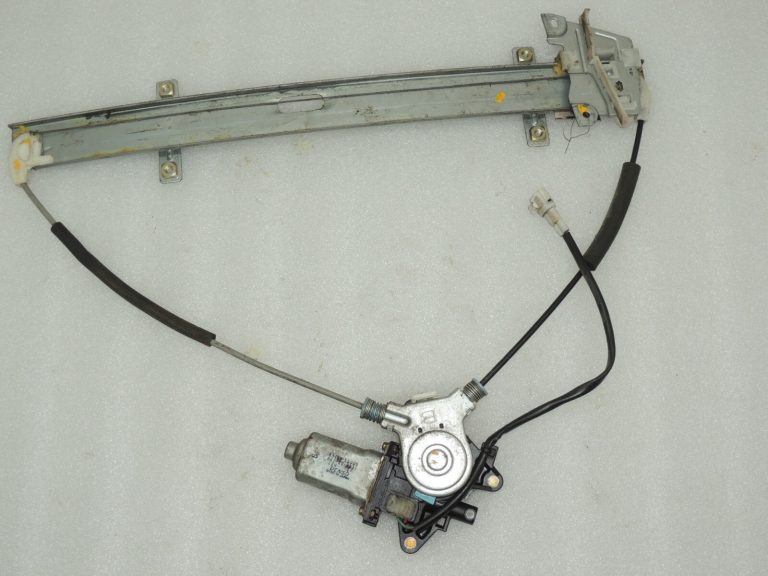 Suzuki Grand Vitara Mk2 Logu regulatora motors priekšējais kreisais 83402-65D10