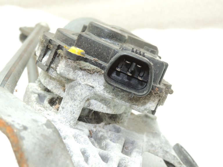 Suzuki SX4 Mk1 tīrītāja motors ar mehānismu 38100-80J01