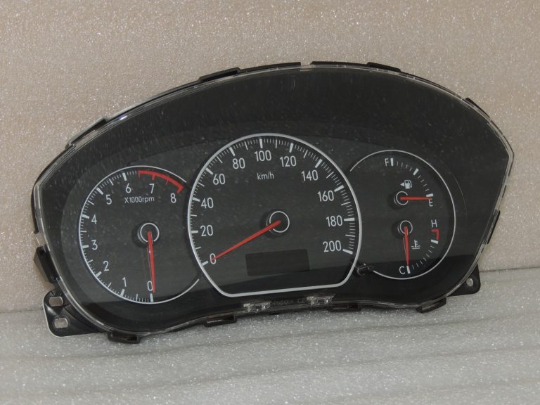 Suzuki SX4 benzīna instrumentu klasteris km/h 134453Tkm 34100-79JA1