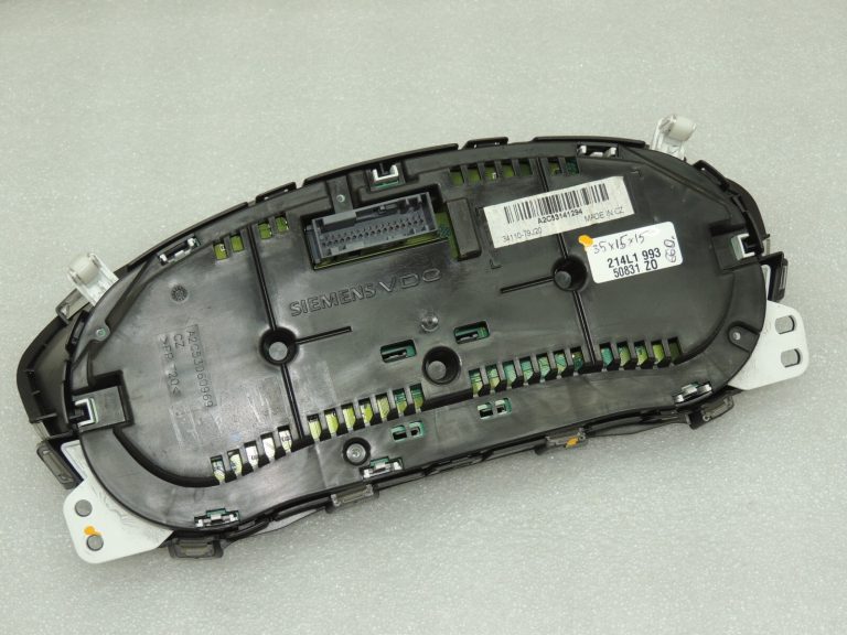 Suzuki SX4 benzīna instrumentu klasteris km/h 134453Tkm 34100-79JA1