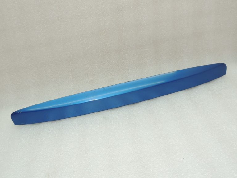 OEM Suzuki SX4 aizmugurējo durvju apdare ZCG Kasimir Blue ar slēdzi
