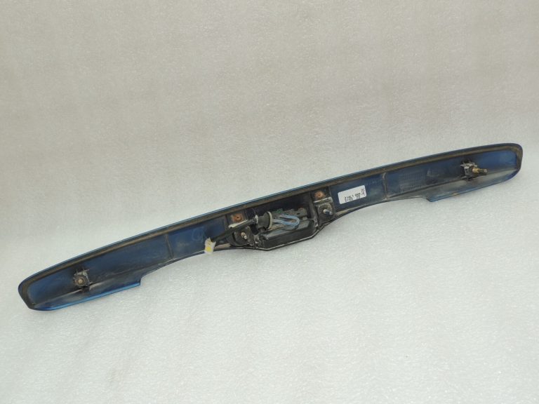 OEM Suzuki SX4 aizmugurējo durvju apdare ZCG Kasimir Blue ar slēdzi