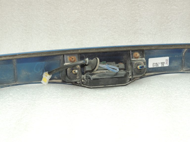 OEM Suzuki SX4 aizmugurējo durvju apdare ZCG Kasimir Blue ar slēdzi