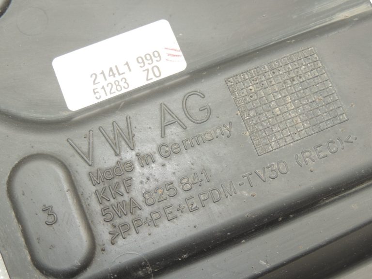 Seat Cupra Leon KL8 1.5TSIC Deflektors labajā pusē 5WA825841