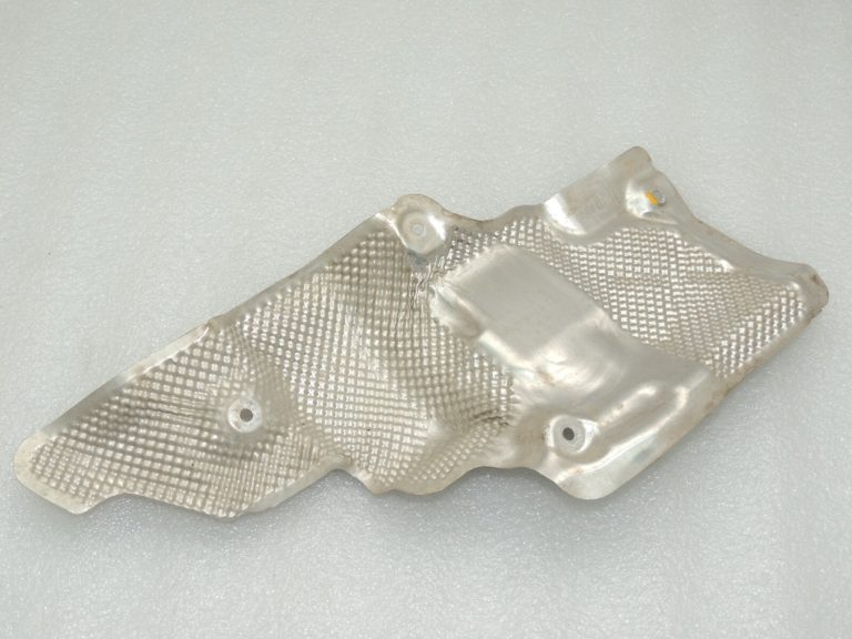 Seat Cupra Leon KL8 1.5TSIC siltuma vairogs stūres pārnesumkārbai 5Q1423981G
