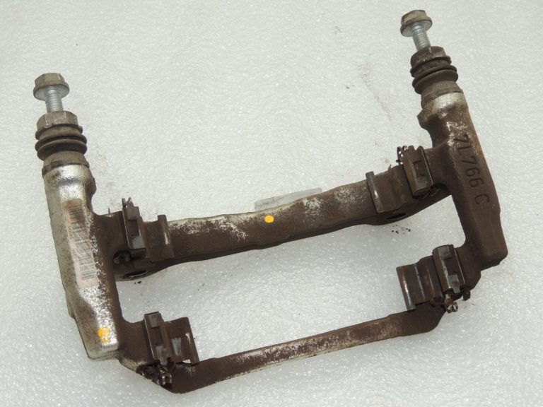 OEM Seat Cupra Leon KL8 1.5TSIC bremžu suporta kronšteins priekšējais 5WA615125