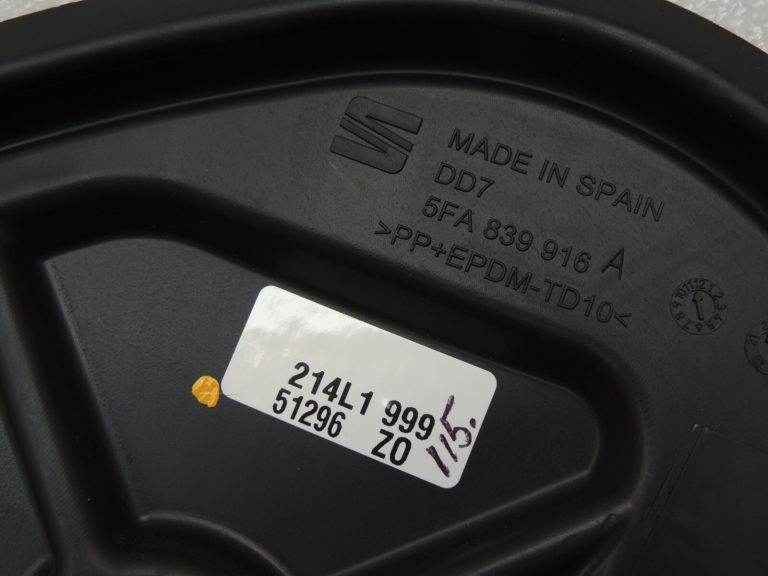 OEM Seat Cupra Leon KL8 1,5TSIC aizmugurējais labās puses durvju panelis 5FA839916A