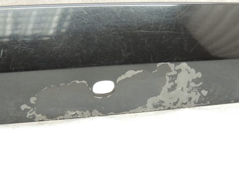 Suzuki SX4 aizmugurējo durvju apdare ZCE Cosmic Black 8394079J00ZCE