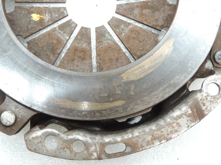 Suzuki Jimny 1.3i III Vara spiediena plate Spiediena plate 2210081A01