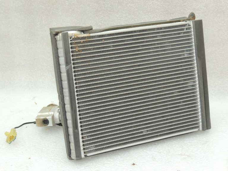 Suzuki SX4 I Iztvaicētājs ar temperatūras sensoru 9541062JQ0