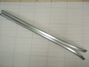 Suzuki Vitara Mk4 jumta sliedes komplekts sudraba 78210-54P10-PNG 78220-54P10-PNG