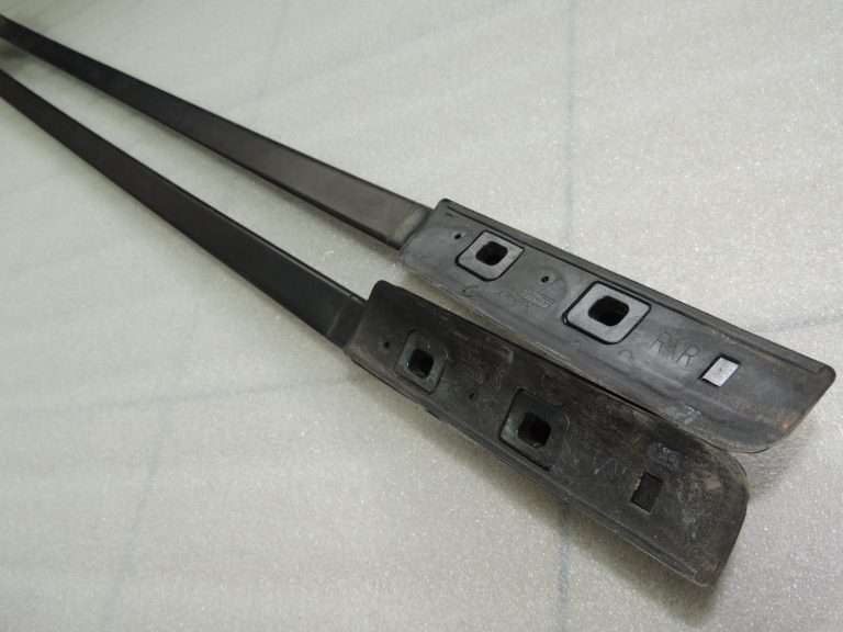 Suzuki SX4 MK1 jumta sliežu komplekts melns 78210-80J00-N1V, 78220-80J00-N1V
