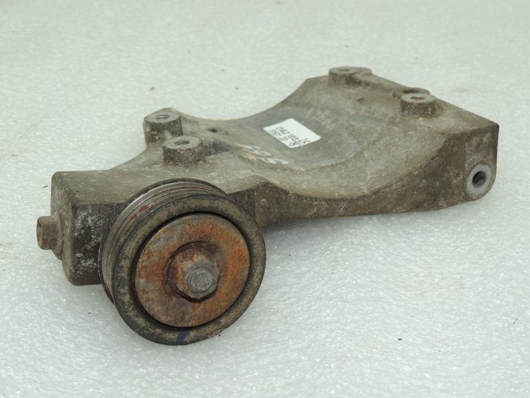 Suzuki SX4 motora stiprinājums 9511162J00