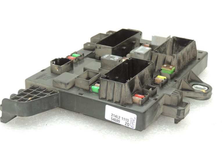 OEM Opel Zafira C vadības bloka drošinātāju kārba 20957185