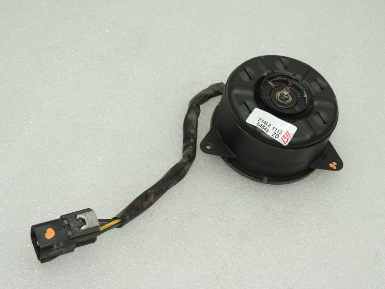 OEM Suzuki SX4 1.9DDiS motora dzesēšanas ventilatora motors 1712079J50
