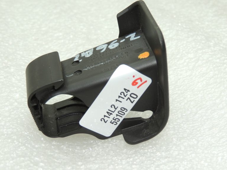 OEM Opel Zafira C ISOFIX panelis / pārsegs – bērnu sēdeklīša stiprinājums pa labi