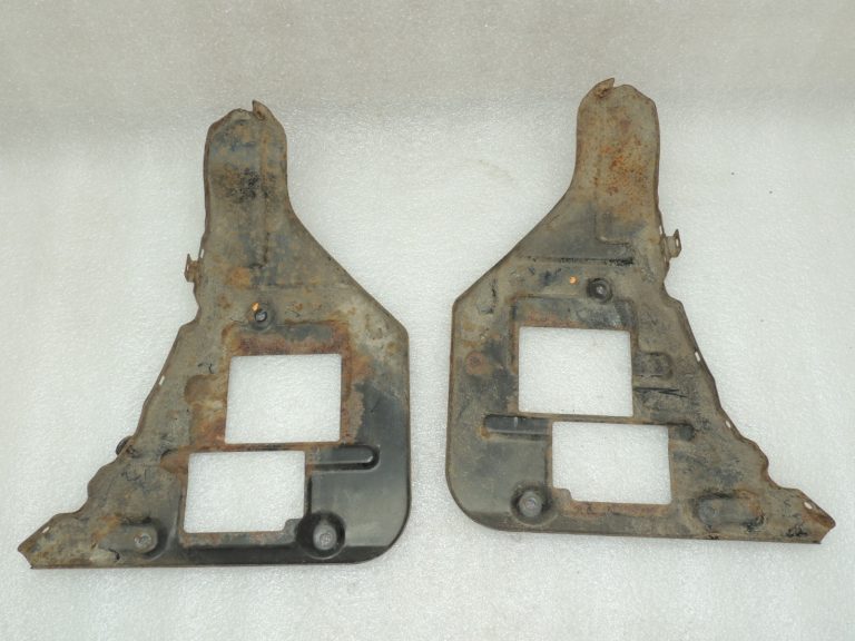 OEM Suzuki Grand Vitara II kronšteins aizmugurējā bampera komplektam kreisais labais