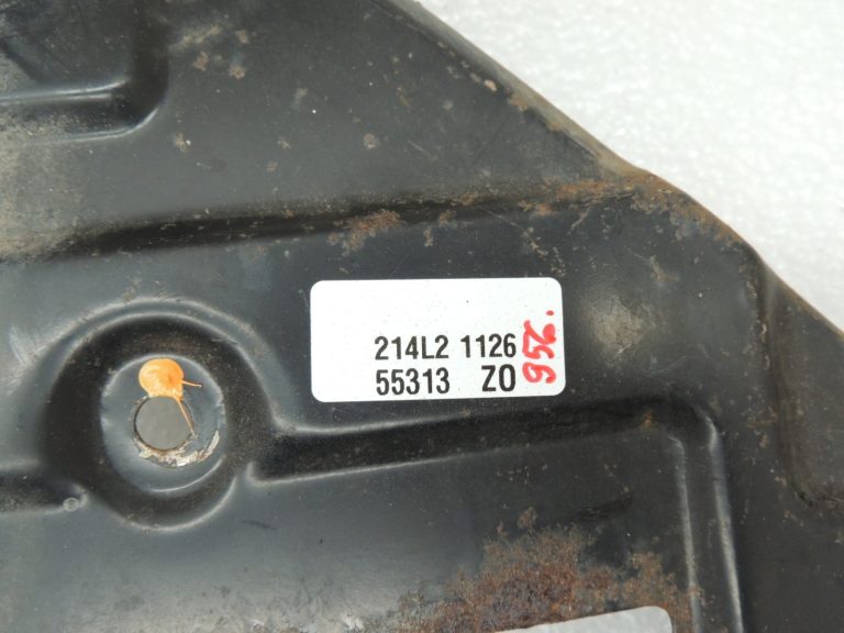 OEM Suzuki Grand Vitara II kronšteins aizmugurējā bampera komplektam kreisais labais