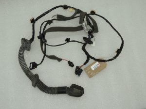 OEM Renault Espace V JFC Durvju instalācijas instalācija aizmugurējā labā kreisā 241265586R