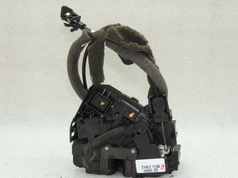 OEM Renault Espace V JFC aizmugurējo kreiso durvju slēdzene 825039389R