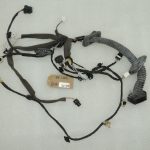 OEM Renault Espace V JFC durvju instalācijas instalācija priekšējā labā 241256268R