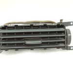 Volvo V70 III 3 ventilācijas režģis Ventilācijas režģis Priekšējais centrālais labais ventilācijas režģis 3075