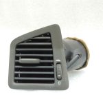 Volvo XC70 II Ventilācijas ventilācijas režģis priekšējā paneļa kreisais 3409373