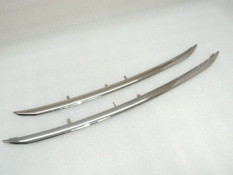Peugeot 2008 priekšējā bampera crom molding vāks 1610144980