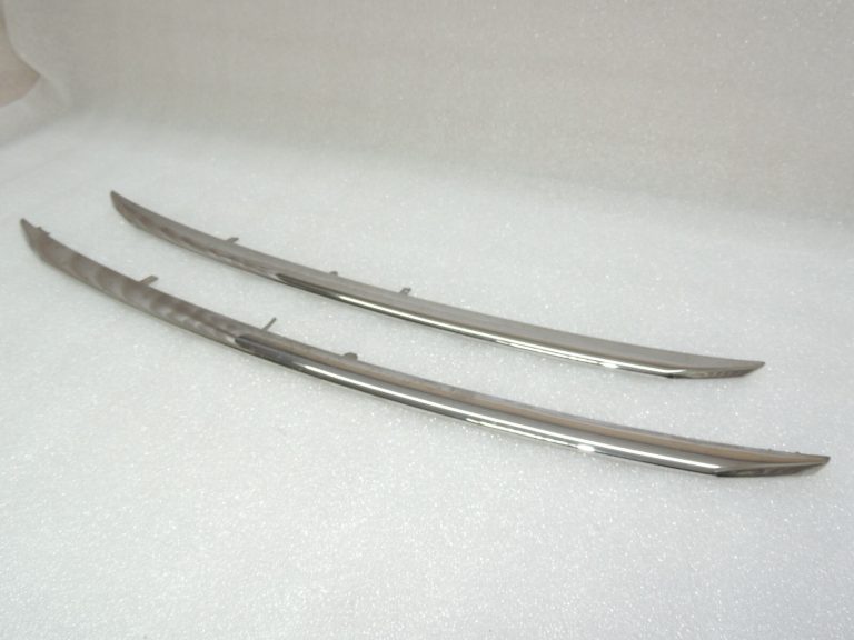 Peugeot 2008 priekšējā bampera crom molding vāks 1610144980