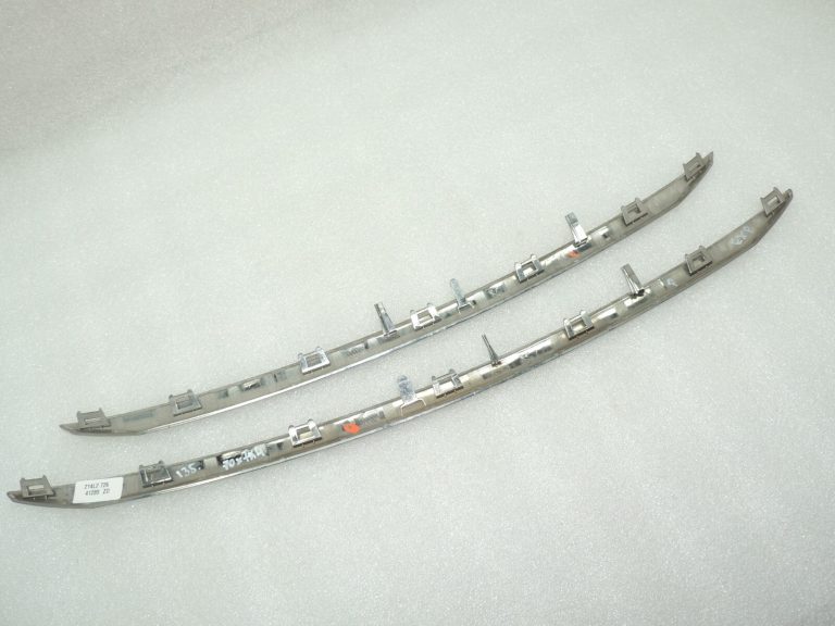 Peugeot 2008 priekšējā bampera crom molding vāks 1610144980