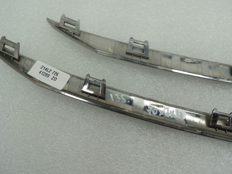 Peugeot 2008 priekšējā bampera crom molding vāks 1610144980
