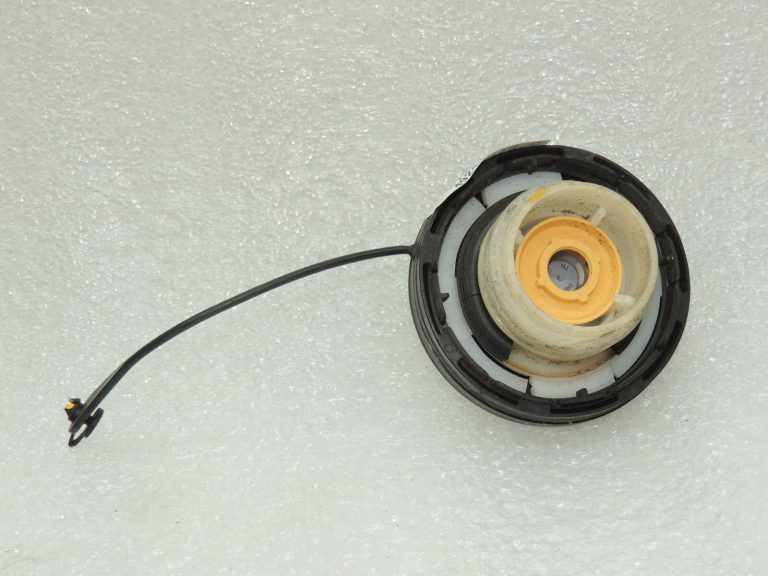 Oriģinālais Suzuki degvielas uzpildes vāks 89260-65GA2