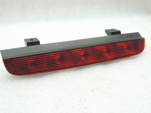Suzuki Jimny III Trešais bremžu lukturis 35820-81A00