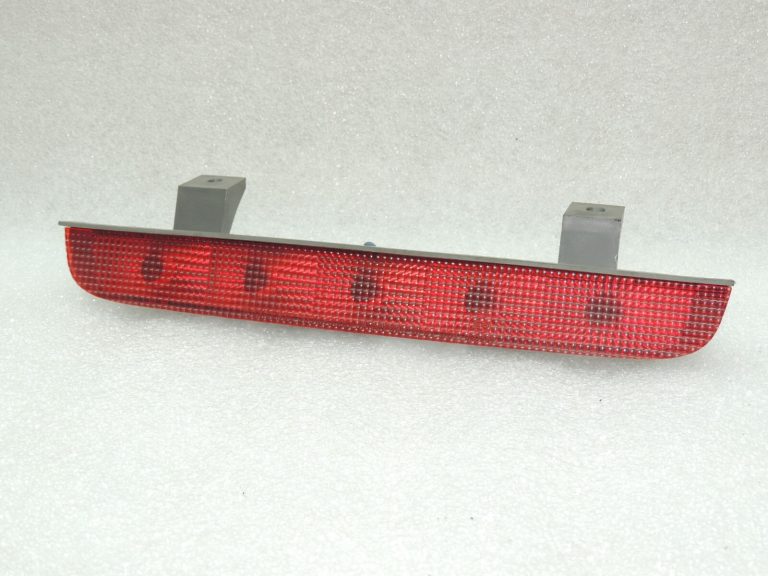 Suzuki Grand Vitara II Trešais bremžu lukturis 35810-82D10