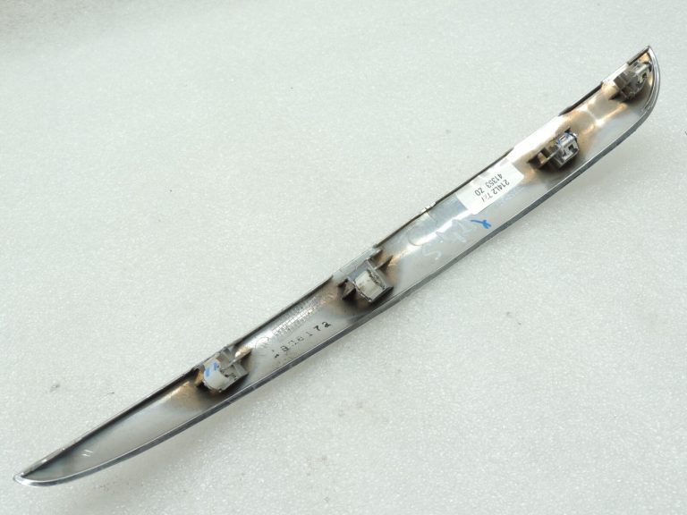 Suzuki SX4 I instrumentu paneļa vāks hromēts kreisais 73852-79J00-ZFG