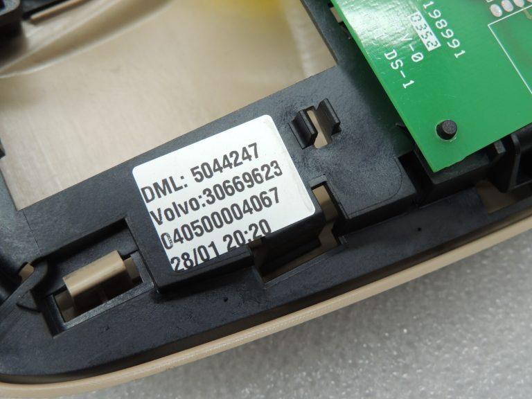 Volvo S80 I Interjera apgaismojums Jumta apgaismojums priekšējais 30669622